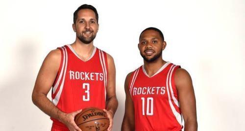 捷克11月大名单：绍切克、希克领衔，舒尔茨、维季克在列（捷克11月国家队名单出炉：绍切克、希克领衔，舒尔茨、维季克入选）