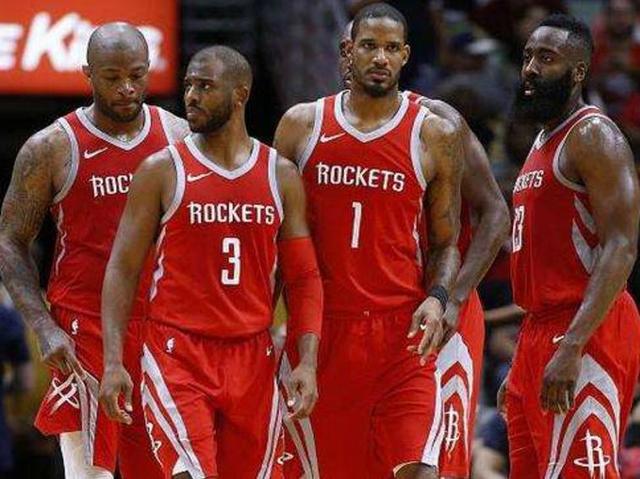 懂球帝2025年10月足坛MVP：姆巴佩蝉联！（懂球帝评出2025年10月足坛MVP：姆巴佩再度当选！）