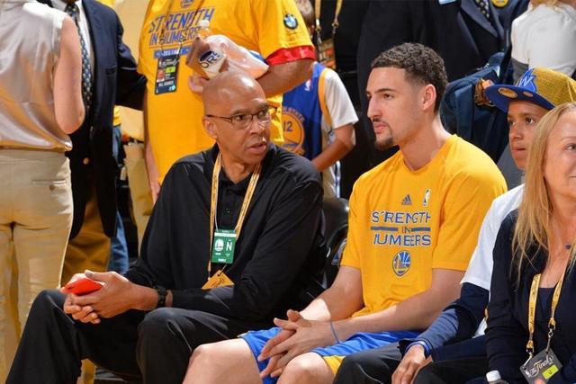 太阳报：伊万-托尼在伦敦夜总会因涉嫌用头撞人被警方逮捕（太阳报称伊万-托尼在伦敦夜店涉用头撞人遭警方拘捕）