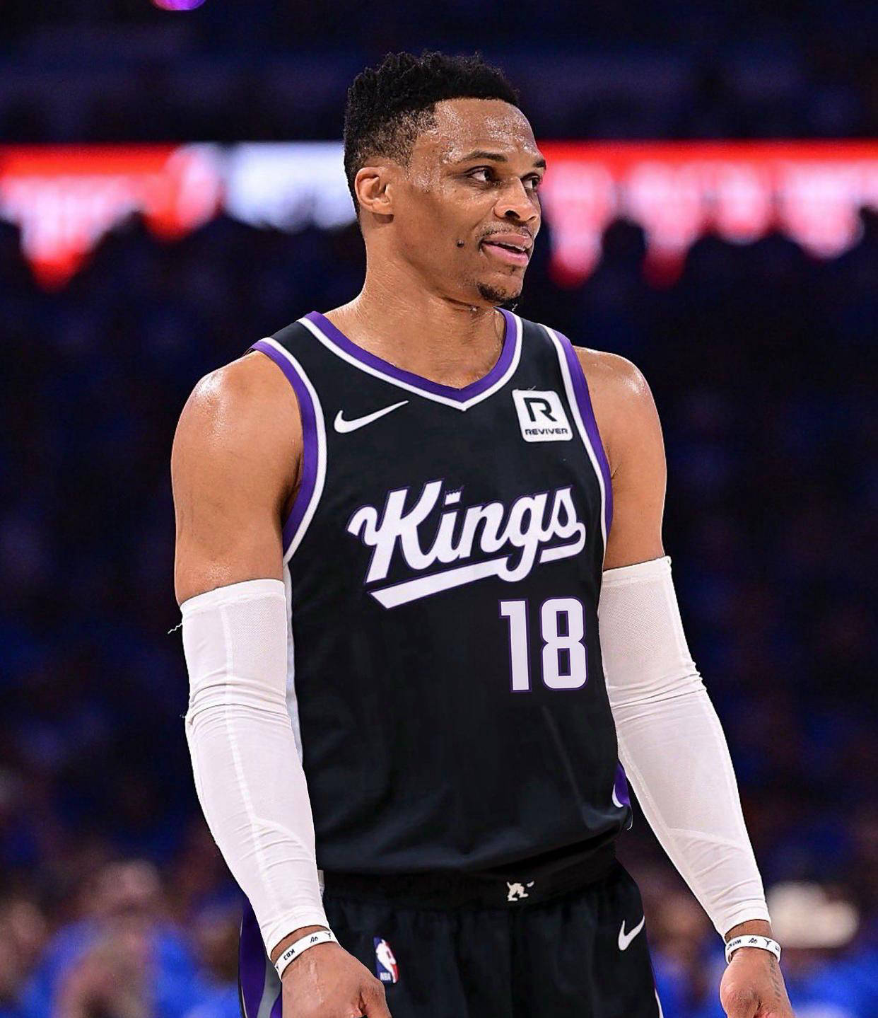 子弹对阵跳伞蚁首发公布：哈里森、普拉瑟领衔（子弹战跳伞蚁首发阵容出炉：哈里森、普拉瑟坐镇）