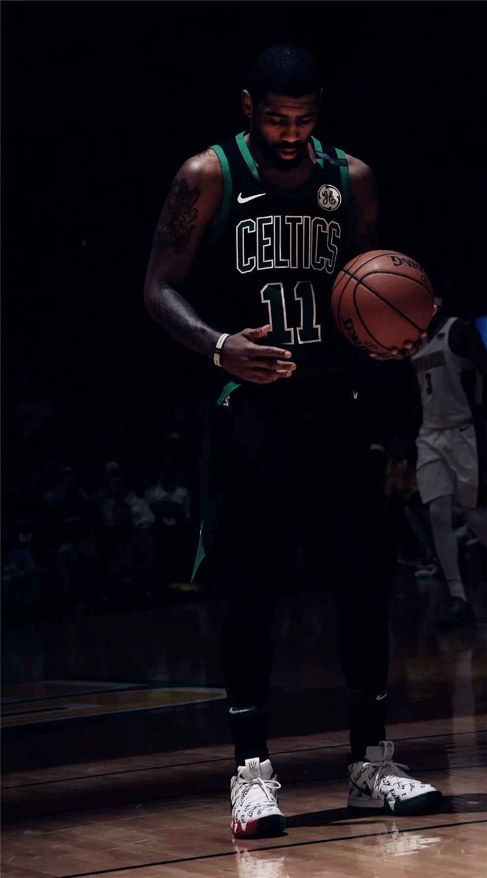 佩德里时隔1各月再为巴萨登场，送出28次传球，3次过人成功（佩德里时隔一月复出为巴萨出战，完成28次传球与3次成功过人）