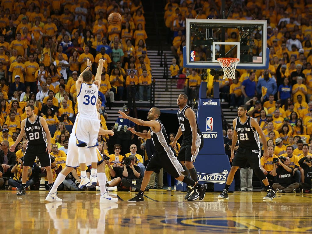 CBA球员表现回顾：广东队精彩集锦,（广东队高光瞬间：CBA球员赛场表现盘点）