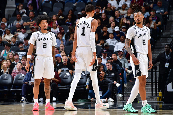 意媒：国米和米兰想签马里奥-希拉，拉齐奥给球员估价3500万（意媒：国米、米兰有意引进马里奥-希拉，拉齐奥标价3500万）