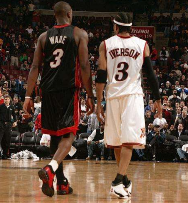 记者：阿芳和伊藤洋辉预计12月复出，穆西亚拉则需要更长时间（记者：阿芳与伊藤洋辉有望12月回归，穆西亚拉复出仍需更久）